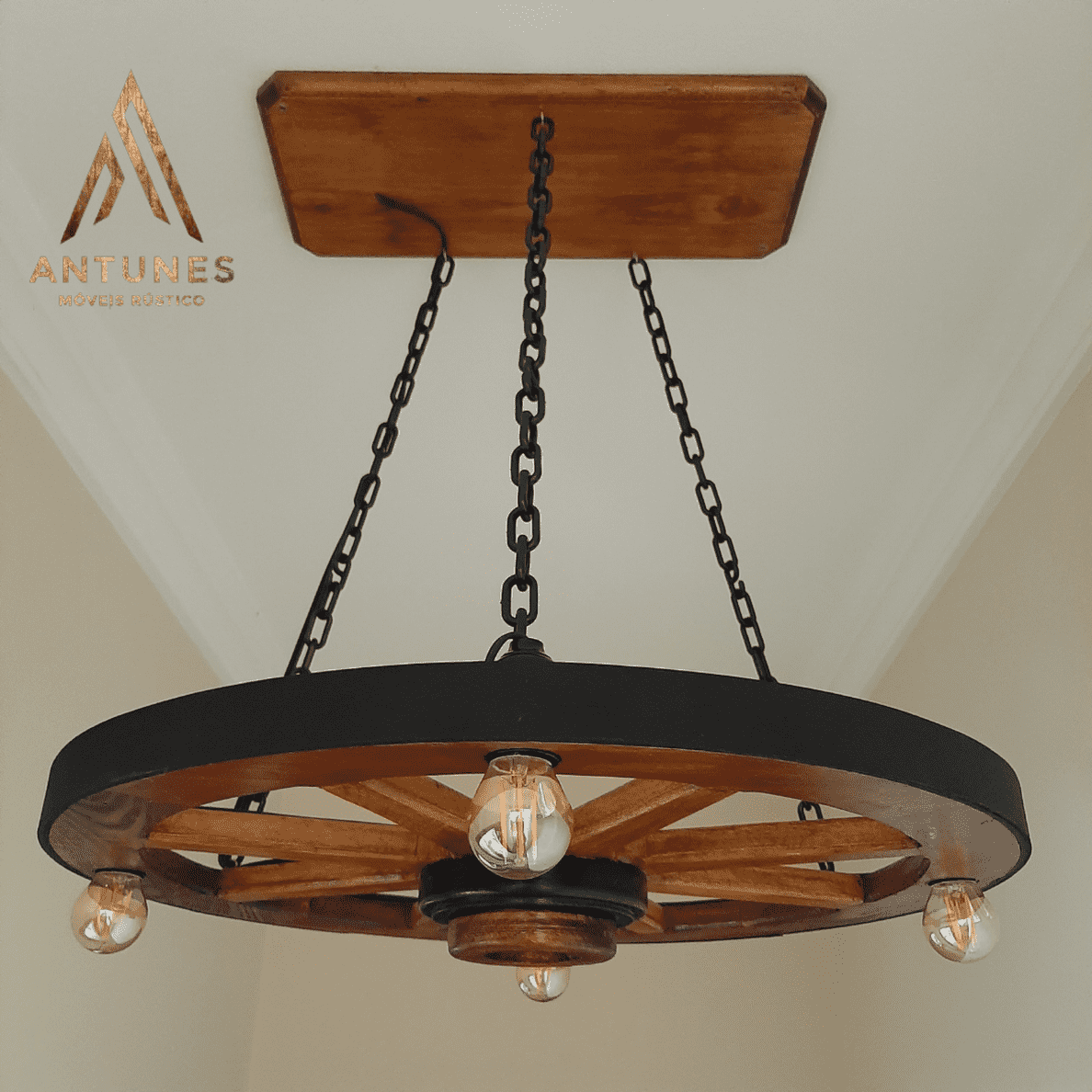 Lustre Rústico Roda de Carroça 60cm Madeira Maciça 4 Lâmpadas Bivolt Teto Retro Antunes ( não acompanha lampadas ) - Imagem 17
