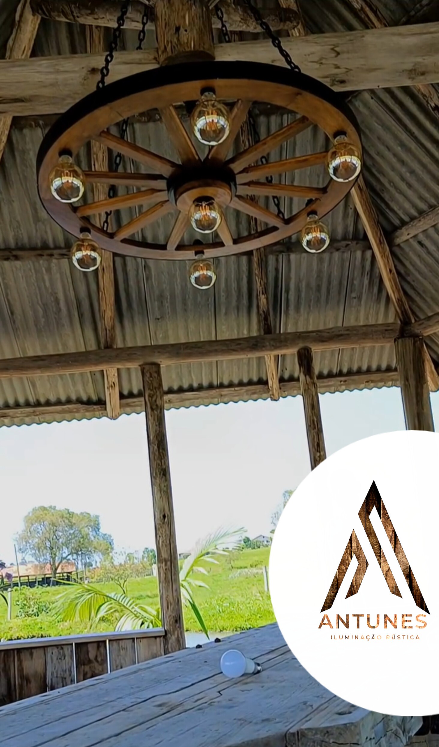Lustre Rústico Gigante 90cm 7 Bocais Roda de Carroça Madeira Maciça Retrô Artesanal – Antunes (não acompanha lampadas) - Imagem 18