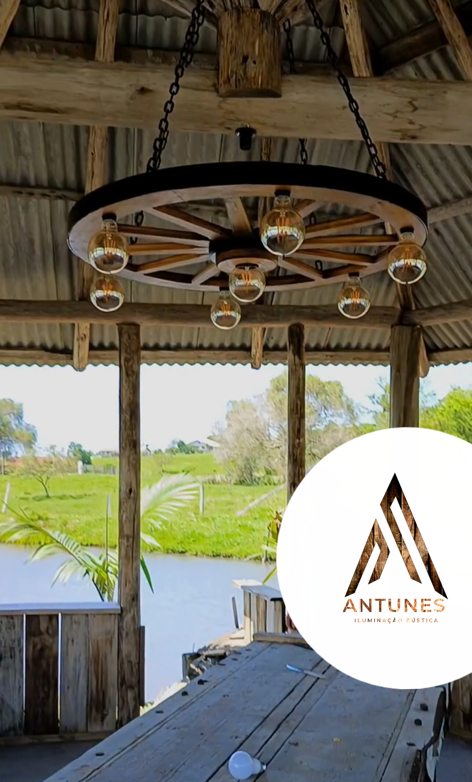 Lustre Rústico Gigante 90cm 7 Bocais Roda de Carroça Madeira Maciça Retrô Artesanal – Antunes (não acompanha lampadas) - Imagem 11