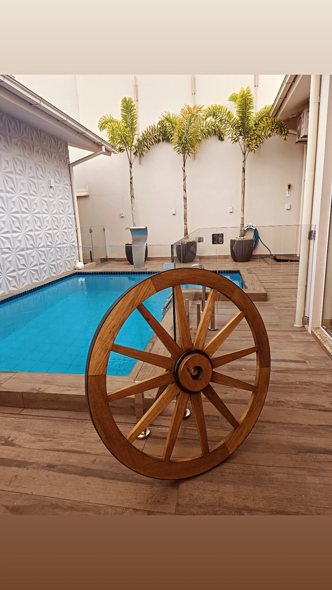 Roda de Carroça Gigante 90cm Madeira Maciça Decoração Rústica – Antunes - Imagem 9